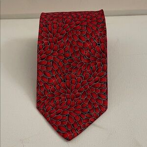 Brioni silk tie made in Italy bright red pedals gold excellent condition 3.5x67